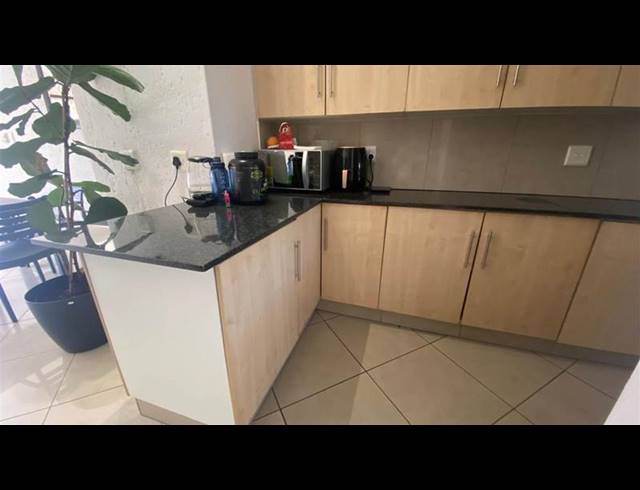 2 BEDROOM APARTMENT FOR SALE IN MORNINGSIDE